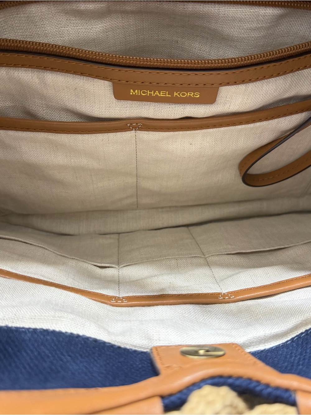 Michael Kors Isla Ring Canvas Shoulder Tot - Picture 7 of 8